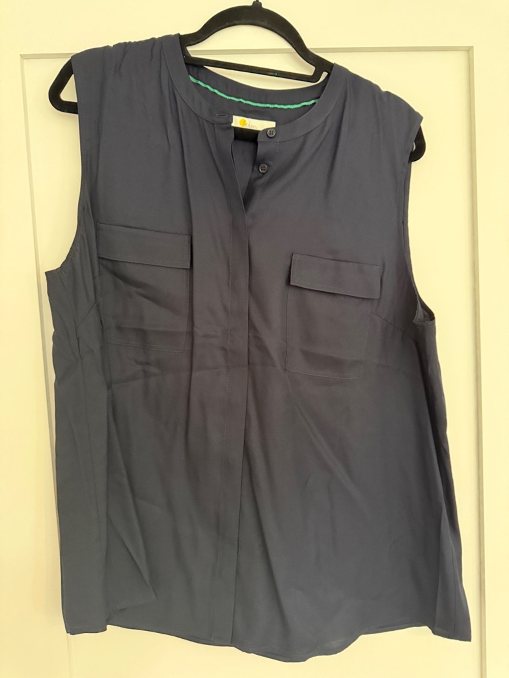 Boden Never-Worn Navy Sleeveless Henley Pocket Blouse